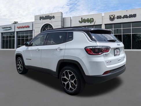 Used 2026 Jeep Compass Limited AWD/4WD image 5