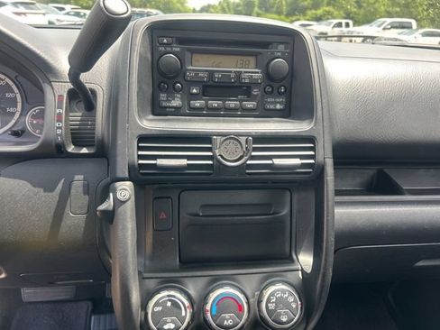 Used 2006 Honda CR-V LX image 13