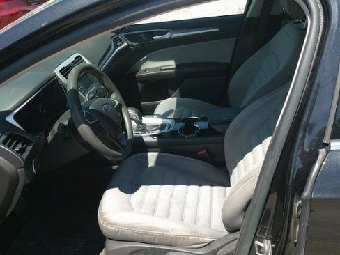Used 2015 Ford Fusion S FWD image 5