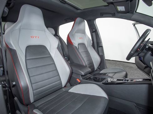 Used 2024 Volkswagen GTI Autobahn FWD image 45