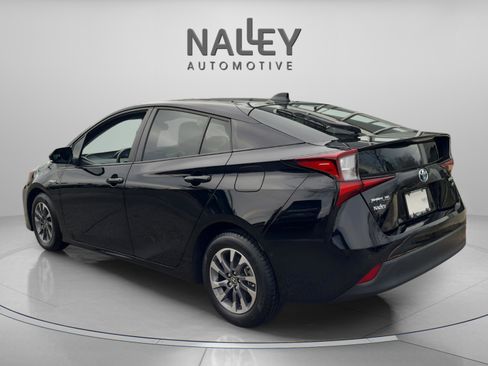 Certified 2022 Toyota Prius XLE w/ Premium Convenience Package image 4