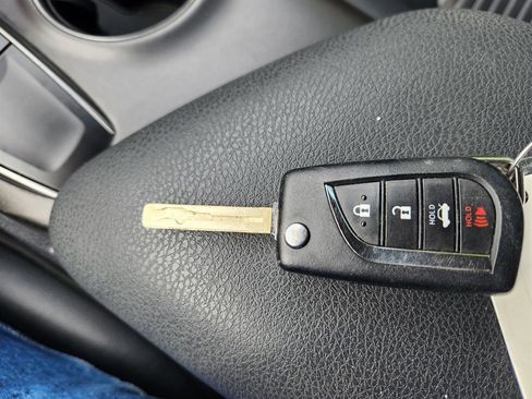 Used 2024 Toyota Camry SE image 36