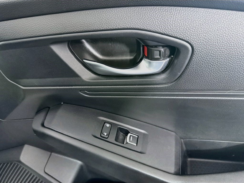 Used 2023 Honda Accord LX image 30