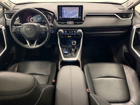 Used 2021 Toyota RAV4 Limited image 15