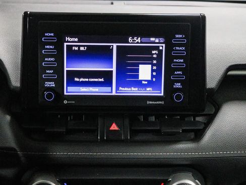 Certified 2020 Toyota RAV4 XLE w/ Convenience Package FWD image 17