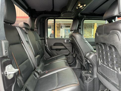 Used 2023 Jeep Gladiator Mojave w/ Cold Weather Group AWD/4WD image 19