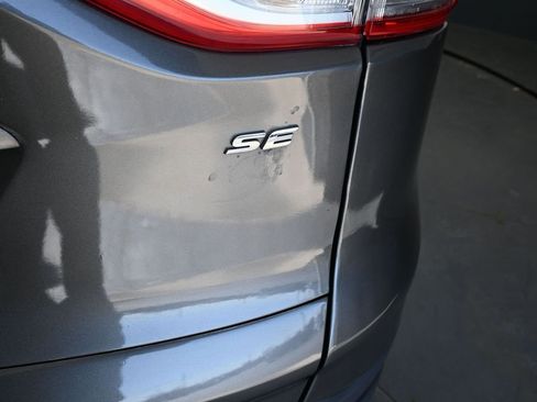 Used 2014 Ford Escape SE AWD/4WD image 17