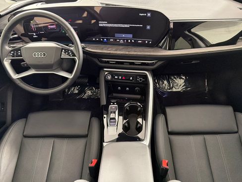 Used 2025 Audi Q5 Premium Plus w/ Premium Plus AWD/4WD image 12