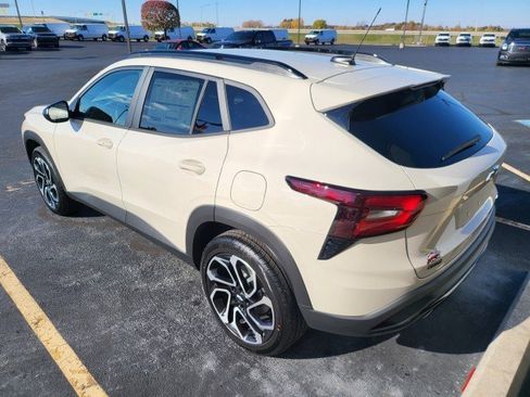 New 2026 Chevrolet Trax RS w/ Driver Confidence Package image 13