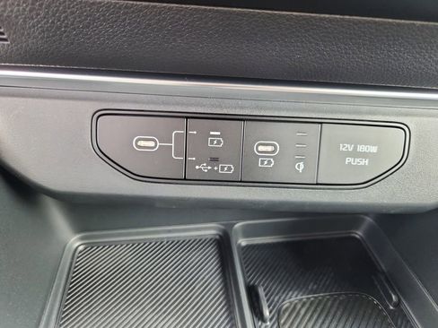 New 2025 Kia Carnival SX Prestige image 29