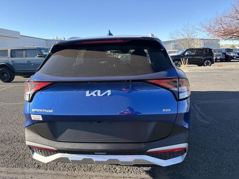 Used 2023 Kia Sportage EX AWD/4WD image 6