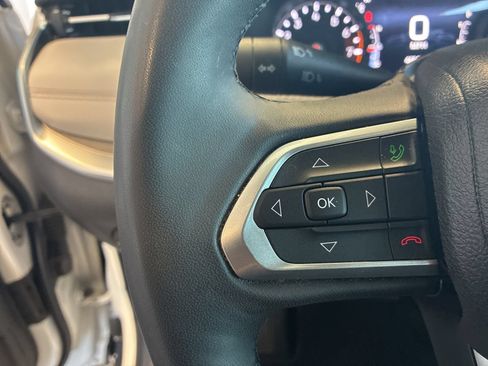 Used 2025 Jeep Compass Limited AWD/4WD image 18