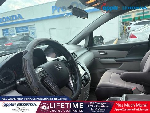 Used 2016 Honda Odyssey SE image 7