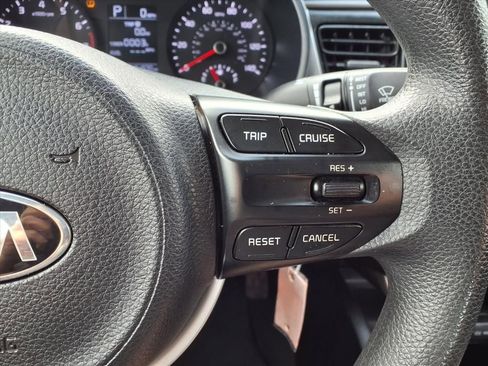 Used 2018 Kia Rio S FWD image 16