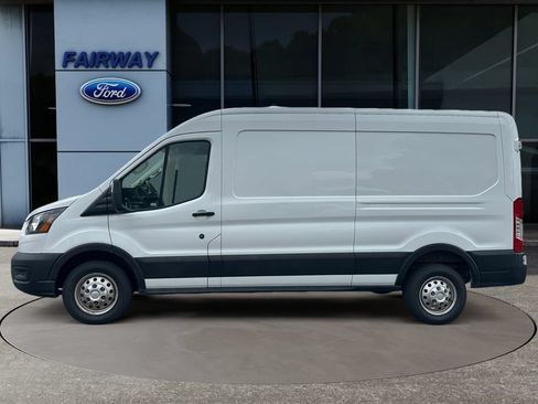 Used 2023 Ford Transit 250 Medium Roof AWD image 9