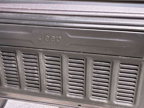 Used 2021 Jeep Wrangler Unlimited Sport image 13