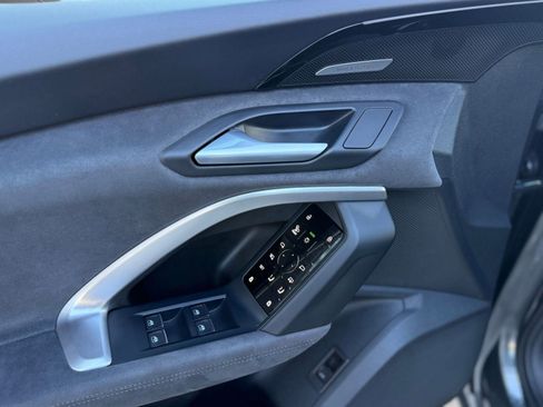 New 2025 Audi SQ5 Premium Plus image 19