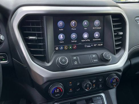 Used 2023 GMC Acadia SLT w/ Elevation Edition FWD image 17