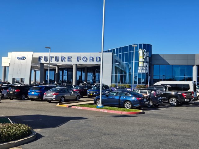 Used 2011 Ford F150 Lariat w/ Lariat Plus Pkg RWD image 22