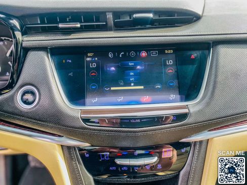 Used 2018 Cadillac XT5 Luxury w/ Driver Awareness Package FWD image 23