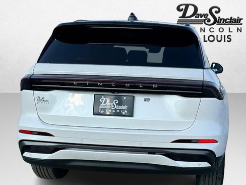 New 2026 Lincoln Nautilus Reserve w/ Jet Appearance Package image 6