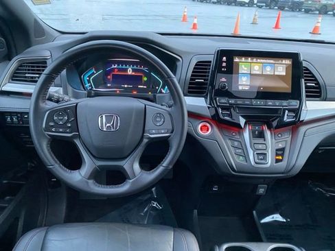 Certified 2023 Honda Odyssey Sport image 17