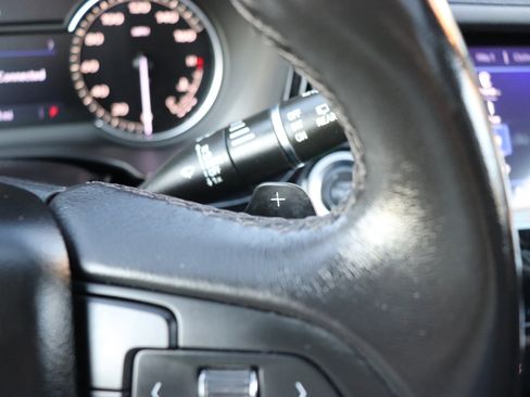 Used 2023 Cadillac XT6 Premium Luxury image 35