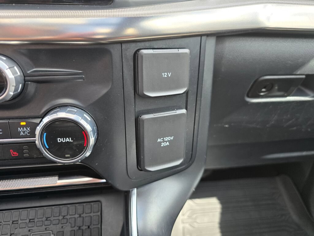 Used 2023 Ford F150 Raptor w/ Raptor 37 Performance Package AWD/4WD image 31