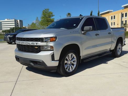 Used 2021 Chevrolet Silverado 1500 Custom image 4