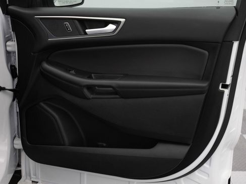 Used 2024 Ford Edge SEL w/ Convenience Package image 28