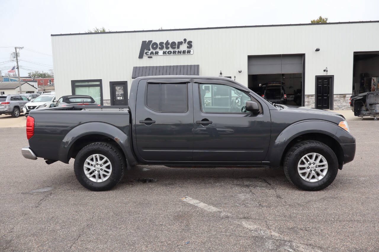 Used 2014 Nissan Frontier SV w/ SV Value Truck Package AWD/4WD image 6