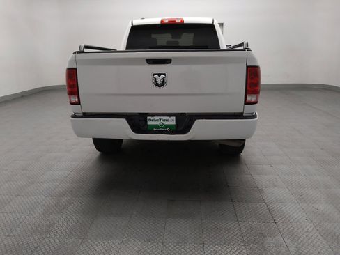 Used 2017 RAM 1500 Express RWD image 7