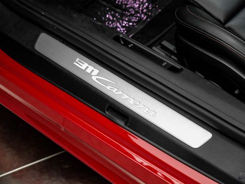 Used 2024 Porsche 911 Carrera w/ Premium Package image 37