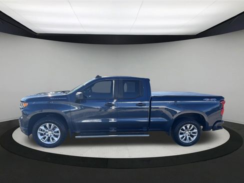 Used 2019 Chevrolet Silverado 1500 Custom w/ Custom Value Package image 4