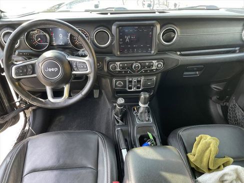 Certified 2021 Jeep Wrangler Unlimited Sahara image 15