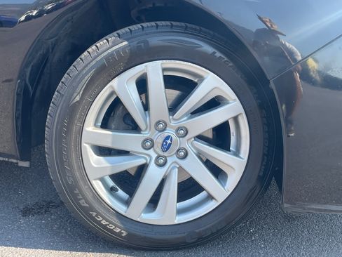 Used 2016 Subaru Impreza 2.0i Premium AWD/4WD image 8