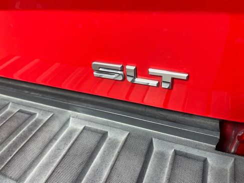 Used 2018 GMC Sierra 1500 SLT w/ SLT Premium Package AWD/4WD image 23