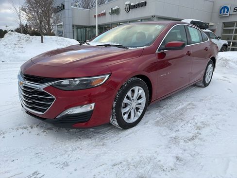 Used 2024 Chevrolet Malibu LT FWD image 3