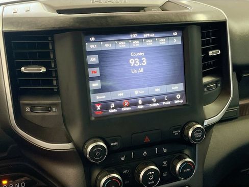 Used 2020 RAM 1500 Big Horn AWD/4WD image 14