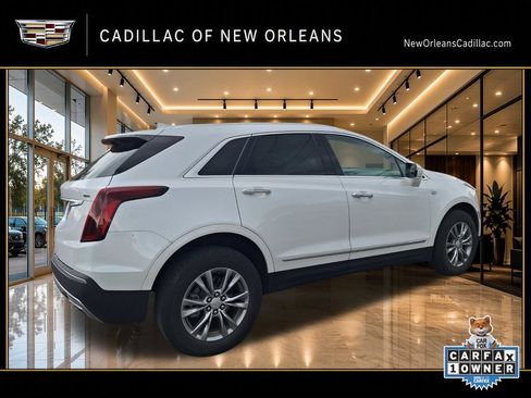 Certified 2023 Cadillac XT5 Premium Luxury FWD image 3