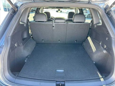 Used 2022 Volkswagen Tiguan SEL R-Line image 14