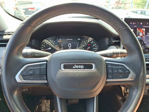 Used 2022 Jeep Compass Limited AWD/4WD image 21
