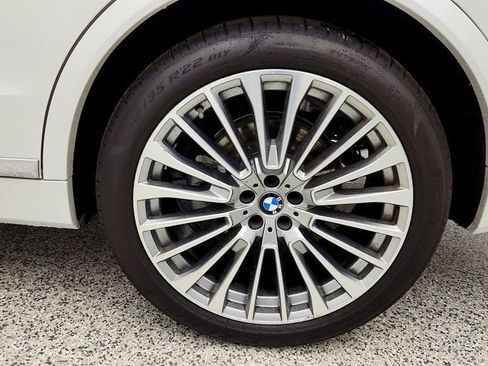 Used 2026 BMW X7 xDrive40i w/ Dynamic Handling Package image 9