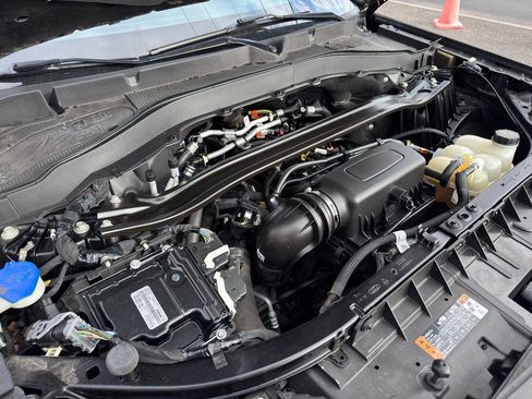 Used 2022 Ford Explorer Limited image 47