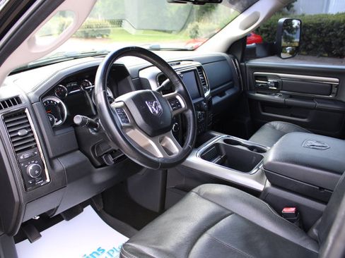 Used 2018 RAM 2500 Laramie w/ Sport Appearance Group AWD/4WD image 23