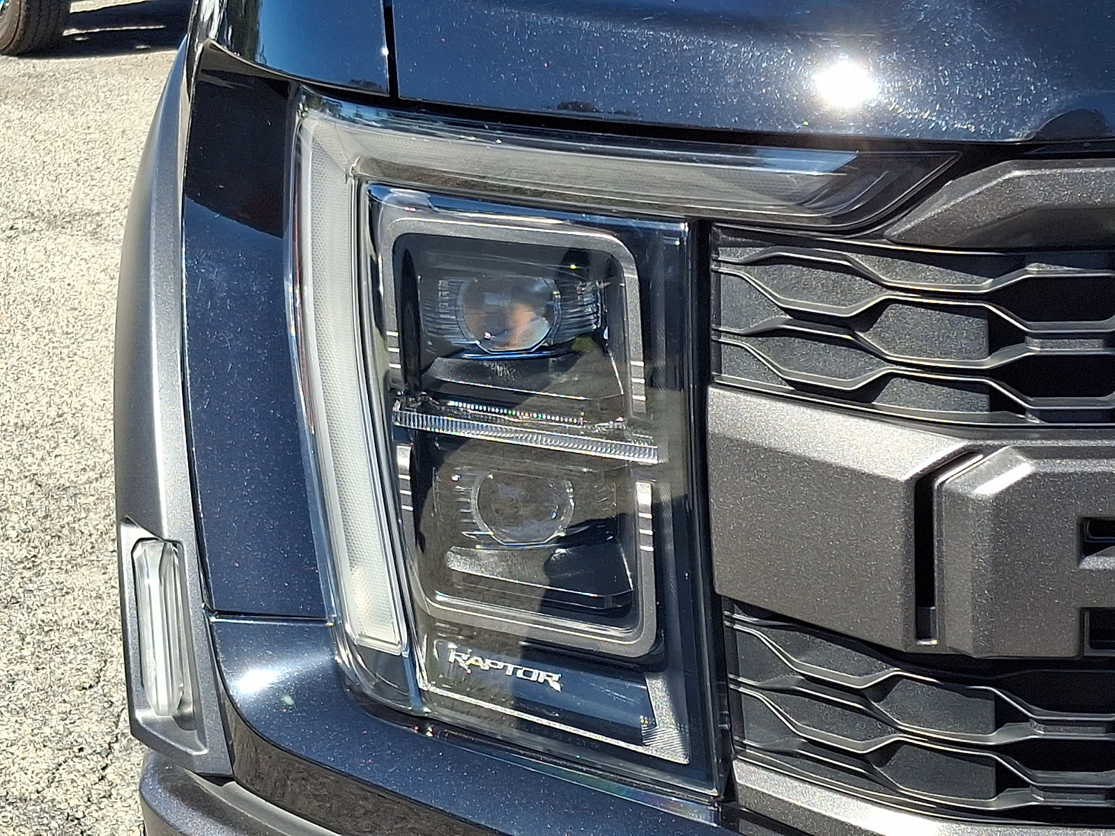 Certified 2023 Ford F150 Raptor w/ Raptor 37 Performance Package AWD/4WD image 12