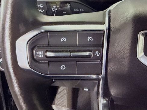 Used 2025 GMC Yukon Denali AWD/4WD image 14