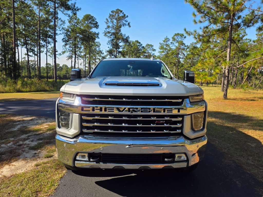 Used 2020 Chevrolet Silverado 2500 LTZ w/ LTZ Premium Package AWD/4WD image 8