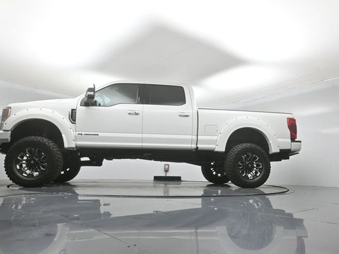 Used 2021 Ford F250 Lariat w/ Lariat Ultimate Package AWD/4WD image 6