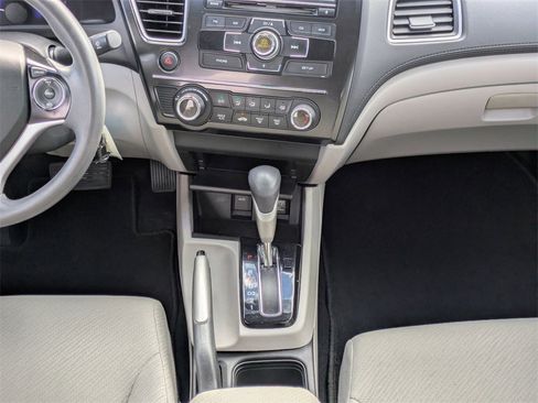 Used 2013 Honda Civic LX image 17